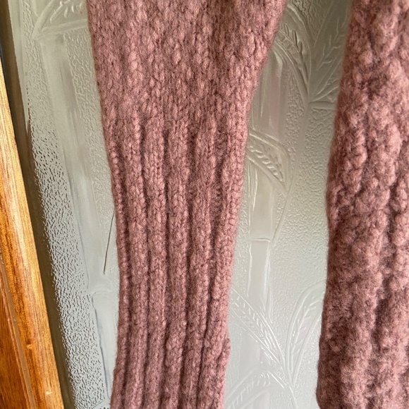 Land of Distraction Sweater - Picture 4 of 7